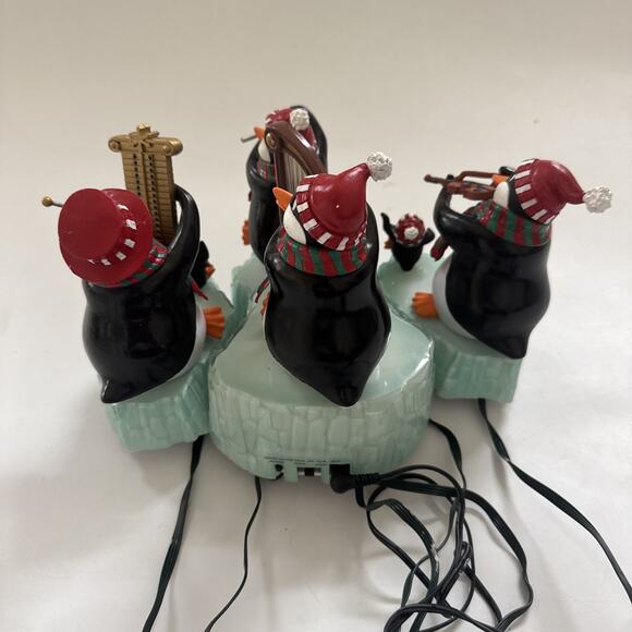 Mr. Christmas Penguin Players Band Playing Instrument Animated Music w/Box READ - Picture 4 of 15